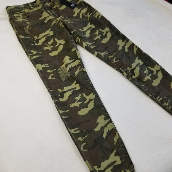 NWT KUT from the Kloth Camouflage Skinny Jeans High Rise Distressed | Size 2 - Picture 5 of 9